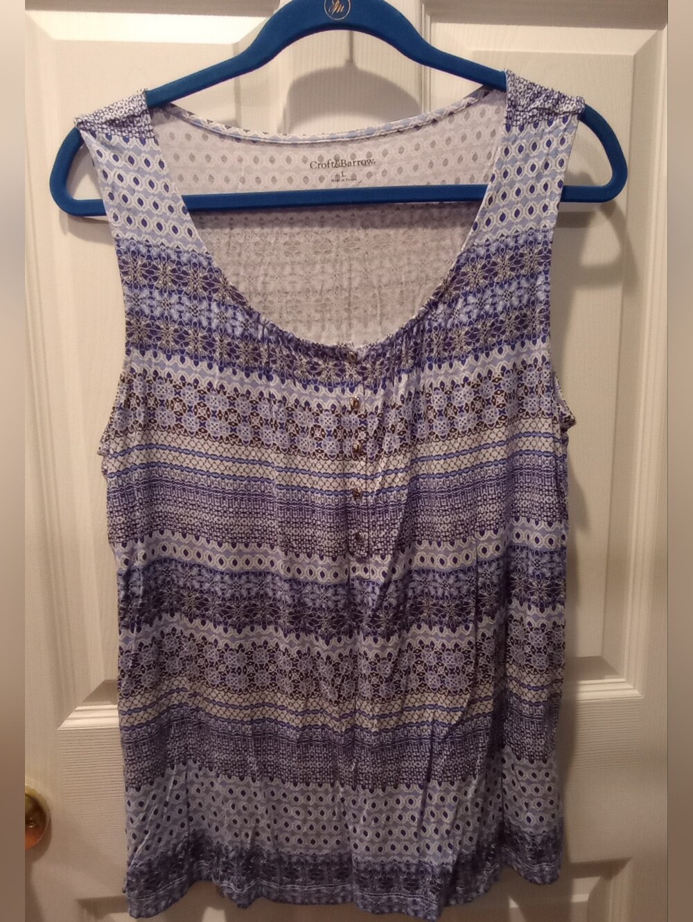 croft & barrow Blue and Cream Patterned Scoop Neck Tank